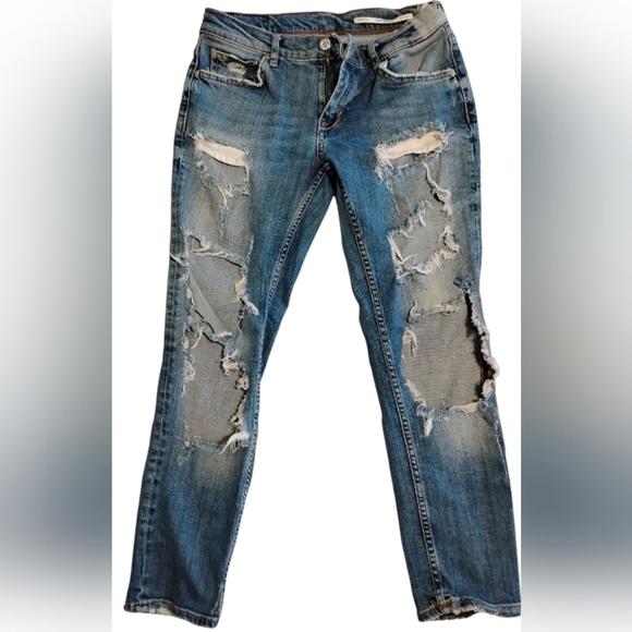 Zara | EUC Relaxed Fit Ultra Thrashed Med Rise Straight Leg Distressed Jeans | 4 - Picture 1 of 16